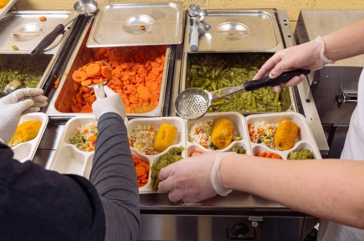 meal preparation for meals on wheels